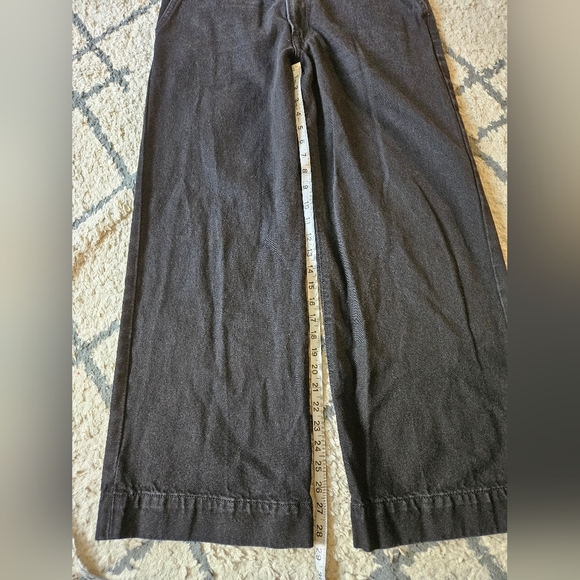 Levi's Premium Ribcage Wide Leg Trouser Style Jean Size 30 - Picture 2 of 7